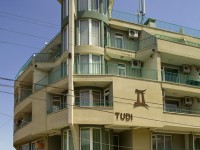 Семеен хотел Туди